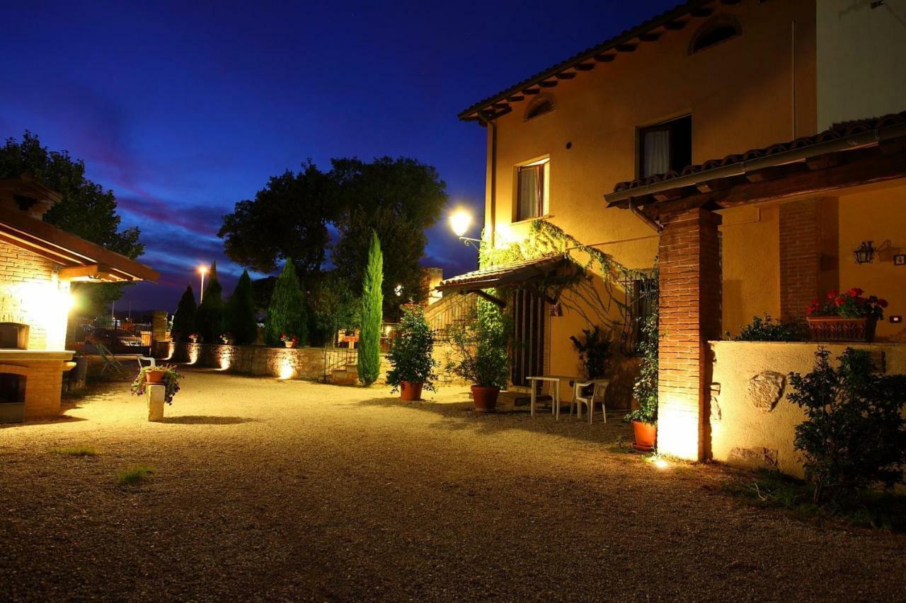 Residenza Le Querce Trilocale Villa Fossato di Vico Exterior photo